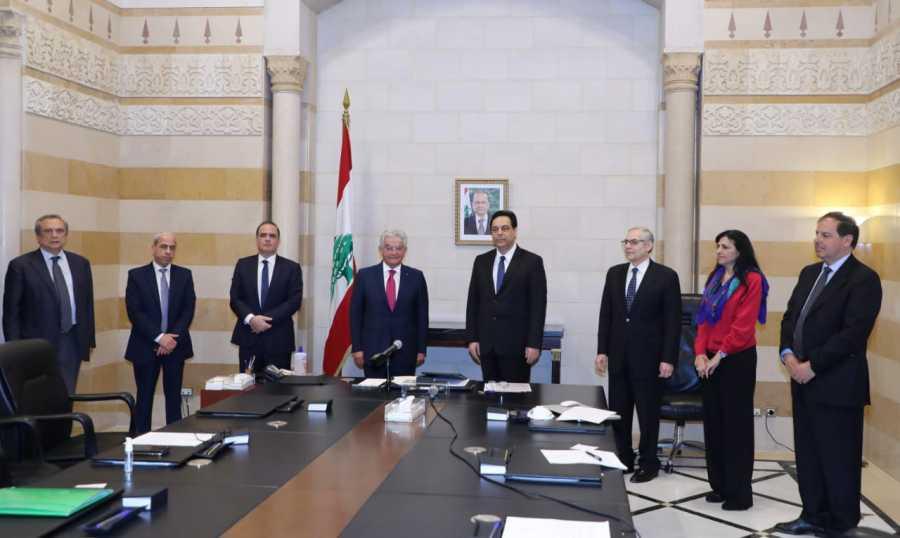 بعد البت بالخطة الاقتصادية: الحكومة امام امتحان صعب داخليا وخارجيا خريطة الطريق اليها وعرة ورهن تفاهمات لتعديل قوانين وتطبيق أخرى