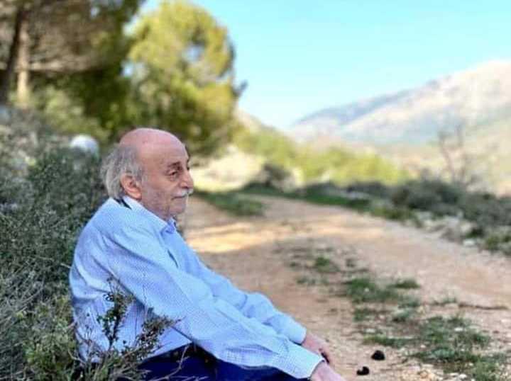 داعيا للتأمل بالطبيعة.. جنبلاط: لعدم نقل تصريحات لا صحة لها حول العهد
