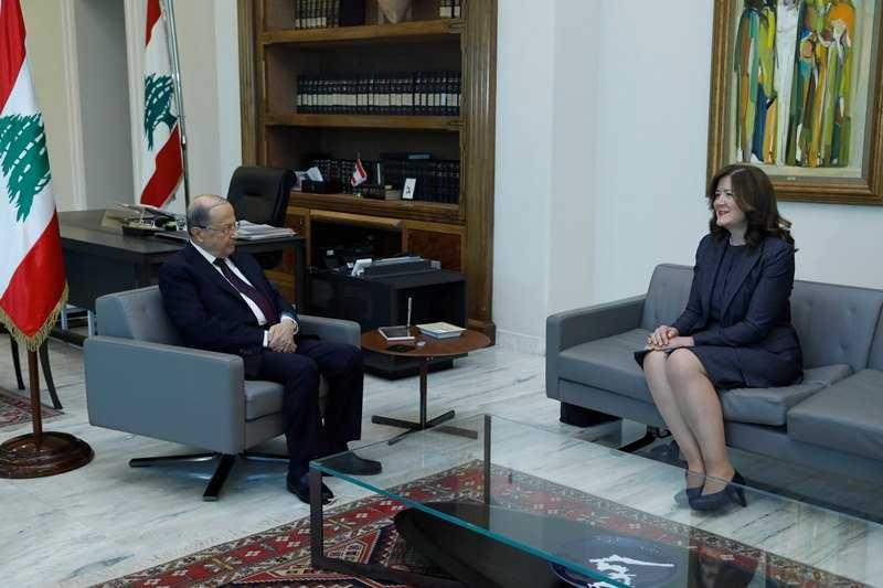 "القيصر" في "الخارجية" وشيا في "القصر" واشنطن الى جانب لبنان في الظروف الصعبة والدولار يتخطى ال5000 اعتصامات في الطرق و"التيار بدو الحقيقة" والاسد يقيــل خميس