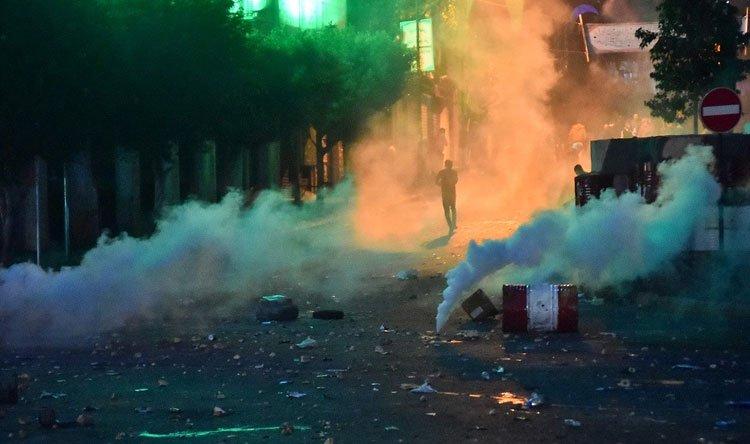 السلطة حين تحاول حرف الثورة عن مسارها عمداً...