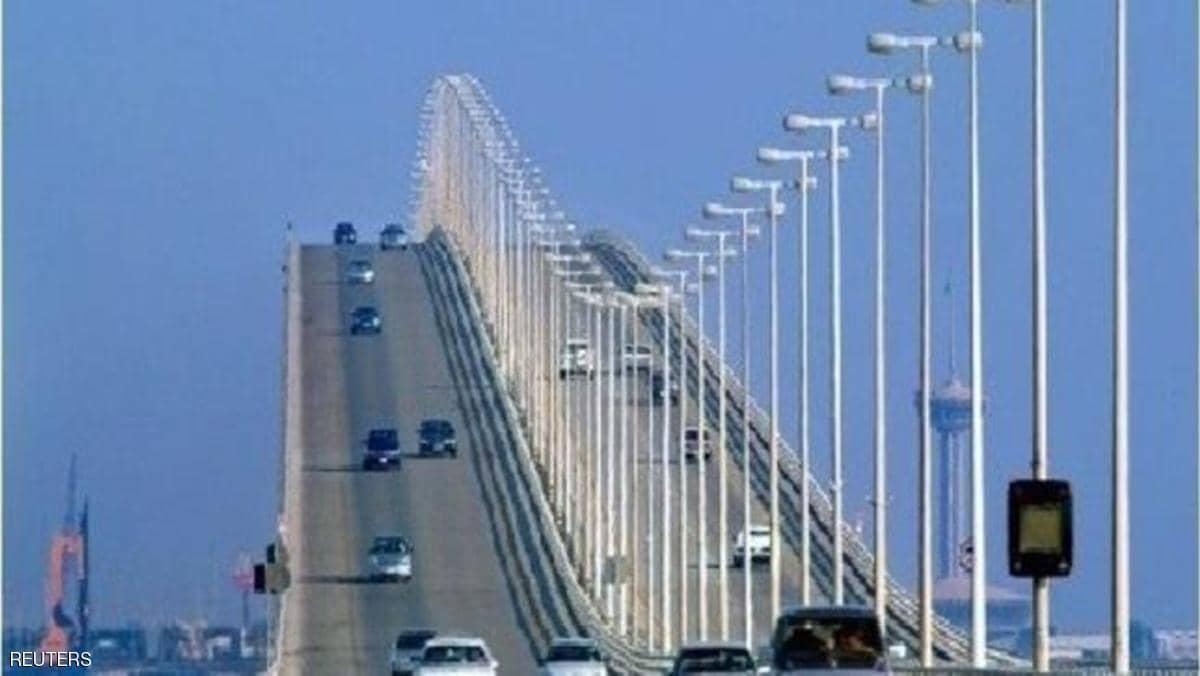 ضوء أخضر لمرور الدراجات النارية على جسر الملك فهد