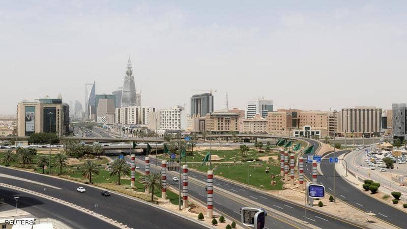 السعودية.. إصابات جديدة ومنع تجول كلي في أحياء بالمدينة
