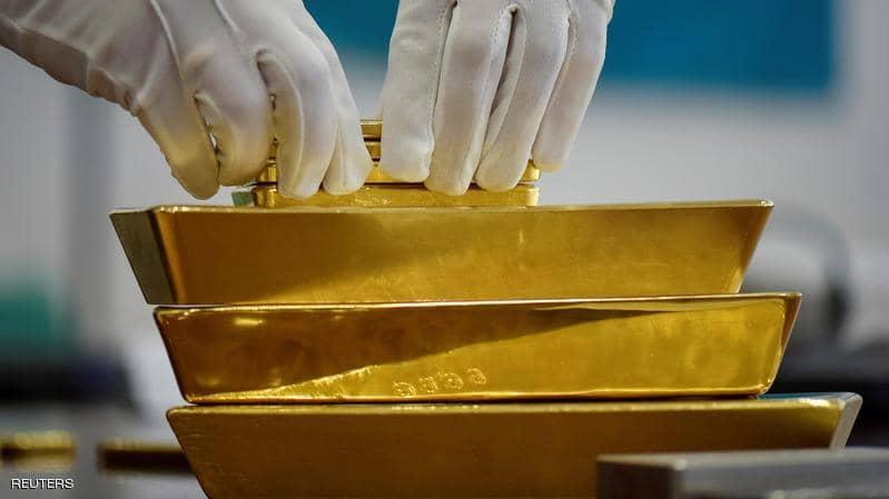 الخطة الأميركية لإعادة فتح الاقتصاد تهبط بأسعار الذهب
