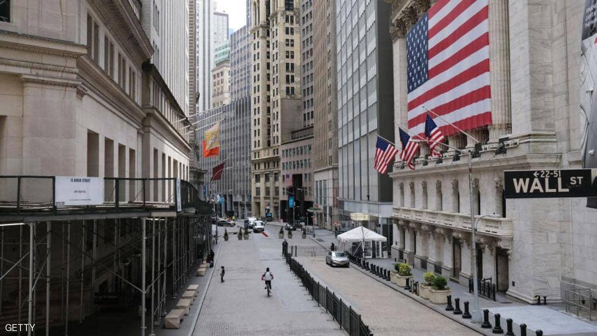 ترامب يدعم الاقتصاد بنصف تريليون دولار.. وإجراءات جديدة