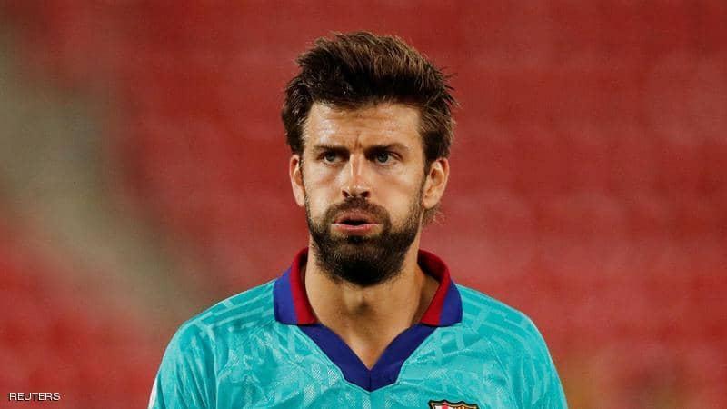 بيكيه يخشى ضياع الدوري.. ومدرب برشلونة يرد عليه