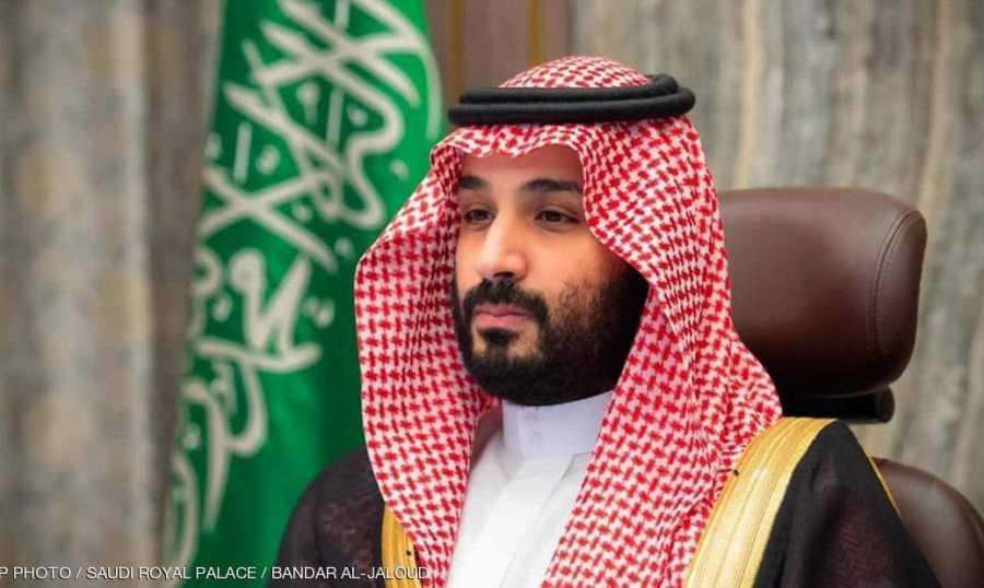 ولي العهد السعودي بن سلمان يتعهد "الضرب بيد من حديد" ضد المتطرفين