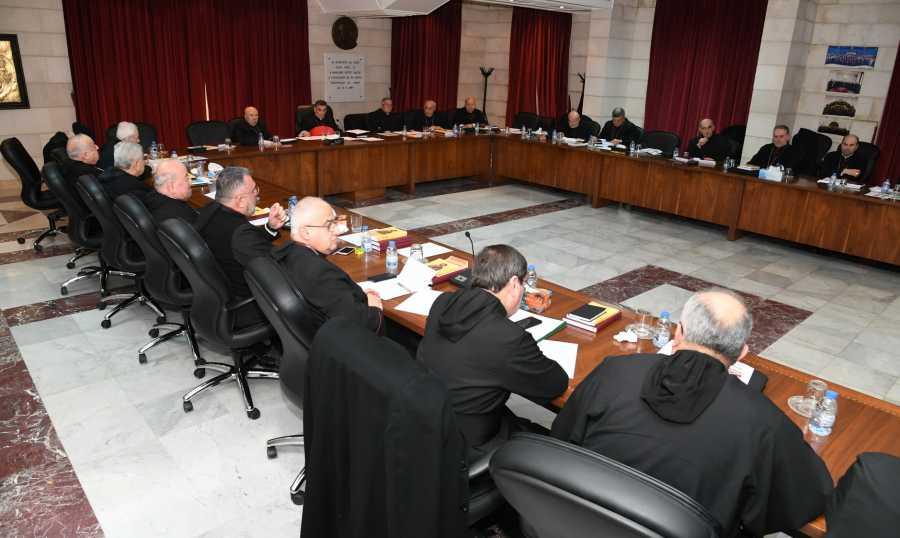 المطارنة الموارنة يحذرون من محاولات تمييع تشكيل الحكومة: ننتظر سن القوانين لتطبيق اجراء التدقيق الجنائي