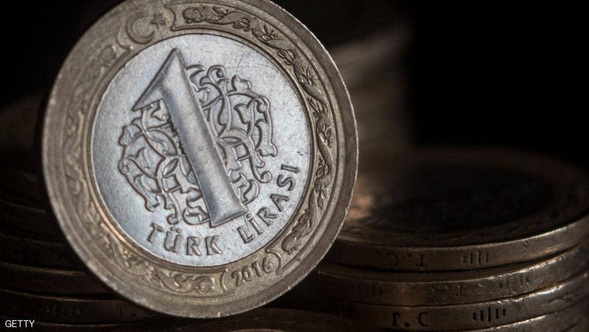 الليرة التركية تتجه جنوبا مع الإعلان عن عقوبات وشيكة