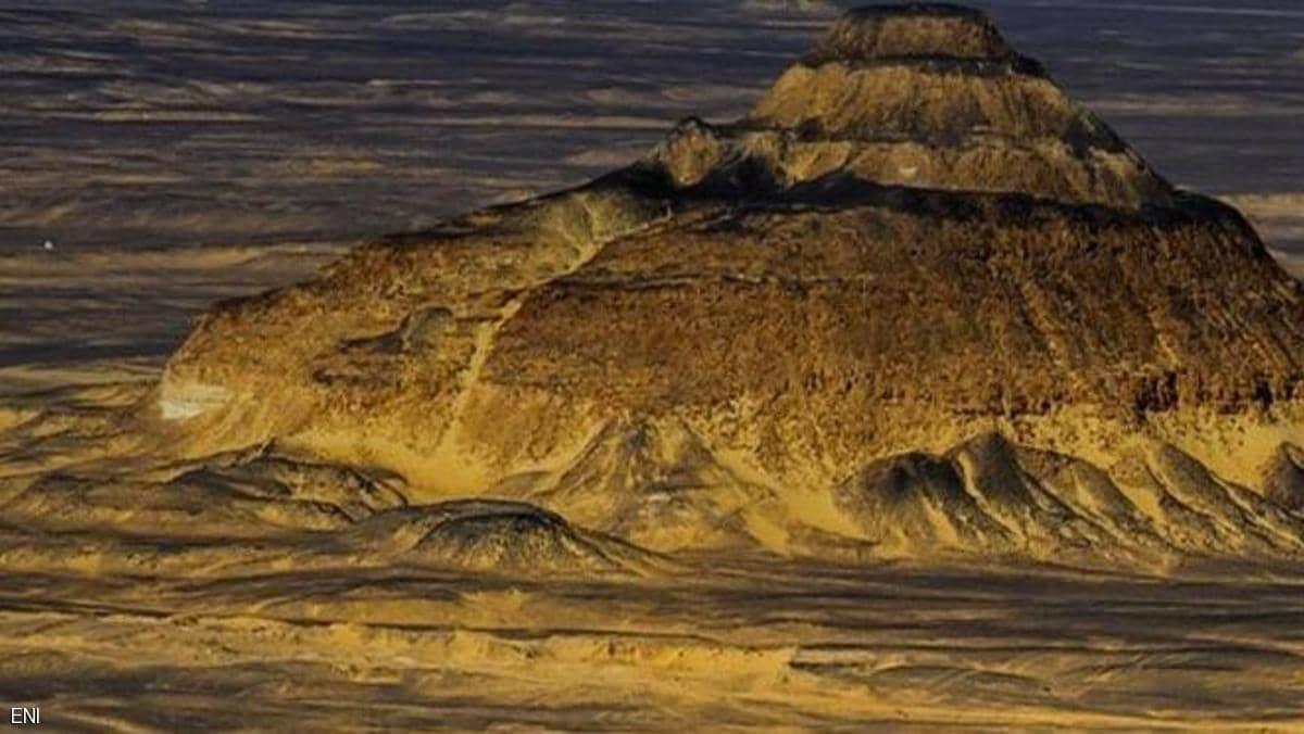 "إيني" تعلن عن اكتشاف نفطي جديد في صحراء مصر الغربية