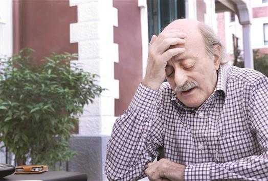 جنبلاط: نظرية "الرئيس القوي" أكبر مصيبة على لبنان