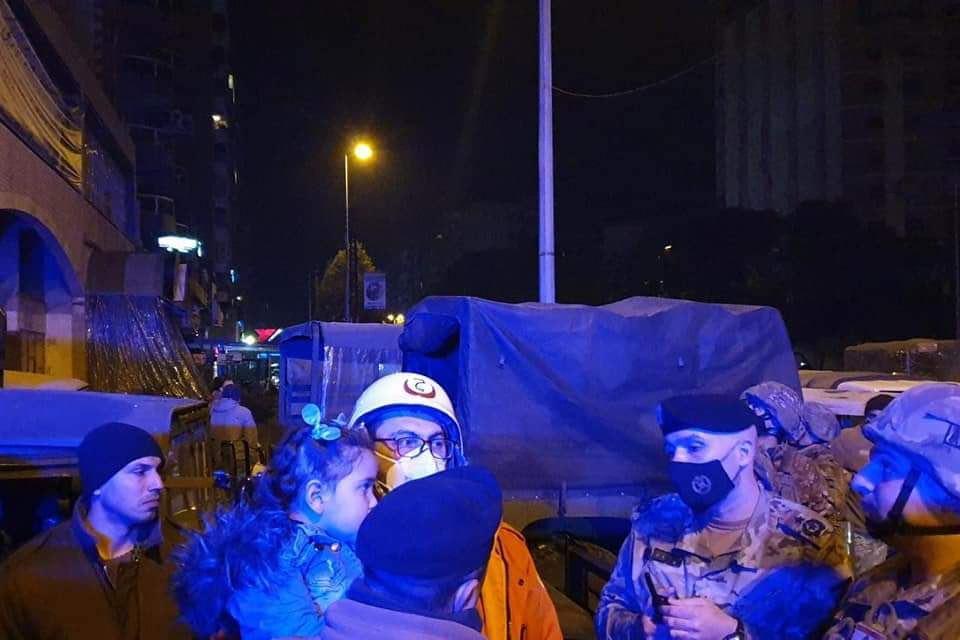 بعدما أعطى ابنته للجيش لعجزه عن تأمين الطعام لها... هذا ما قاله الوالد لـ"النهار"