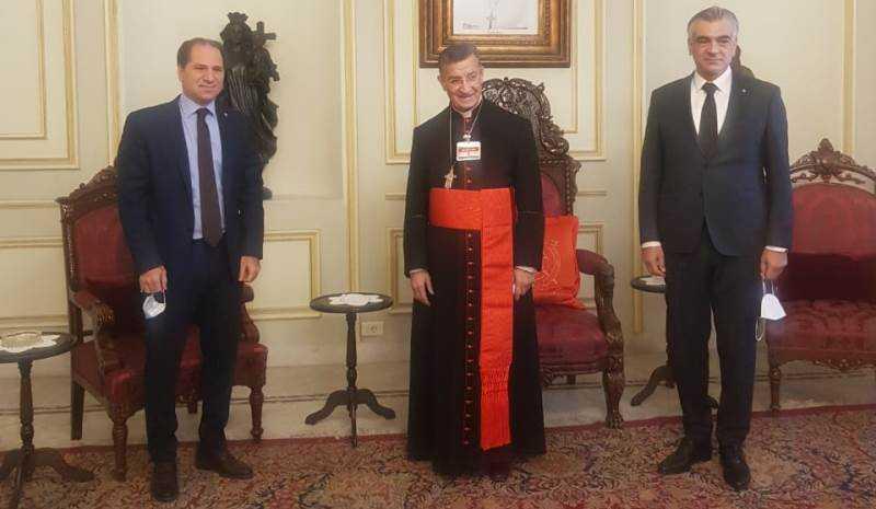 الجميّل من بكركي لتطبيق كل القرارات الدولية: اللبنانيون يحتاجون مساعدة الدول الصديقة للحفاظ على حقهم بتقرير مصيرهم