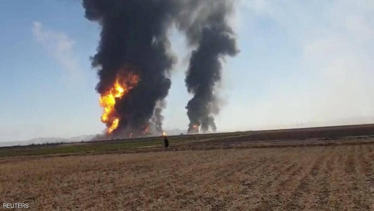احتراق أكثر من 100 صهريج وقود في حدود أفغانستان وإيران