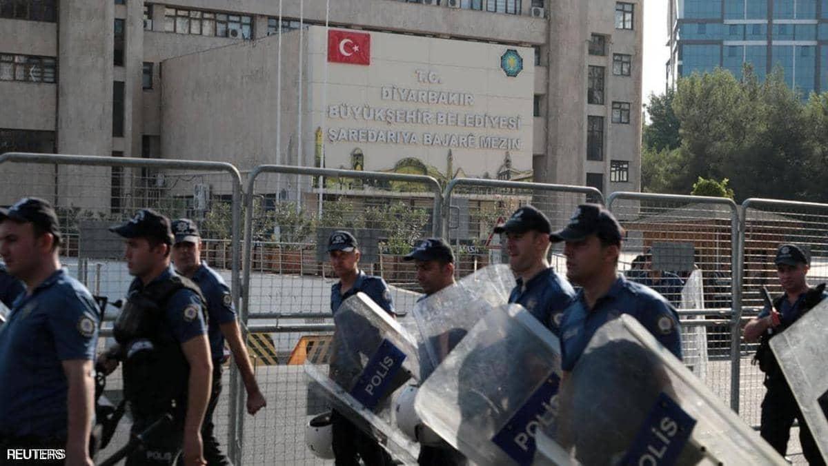 بشبهة زيارة.. السلطات التركية تحققُ مع نائبة مؤيدة للأكراد