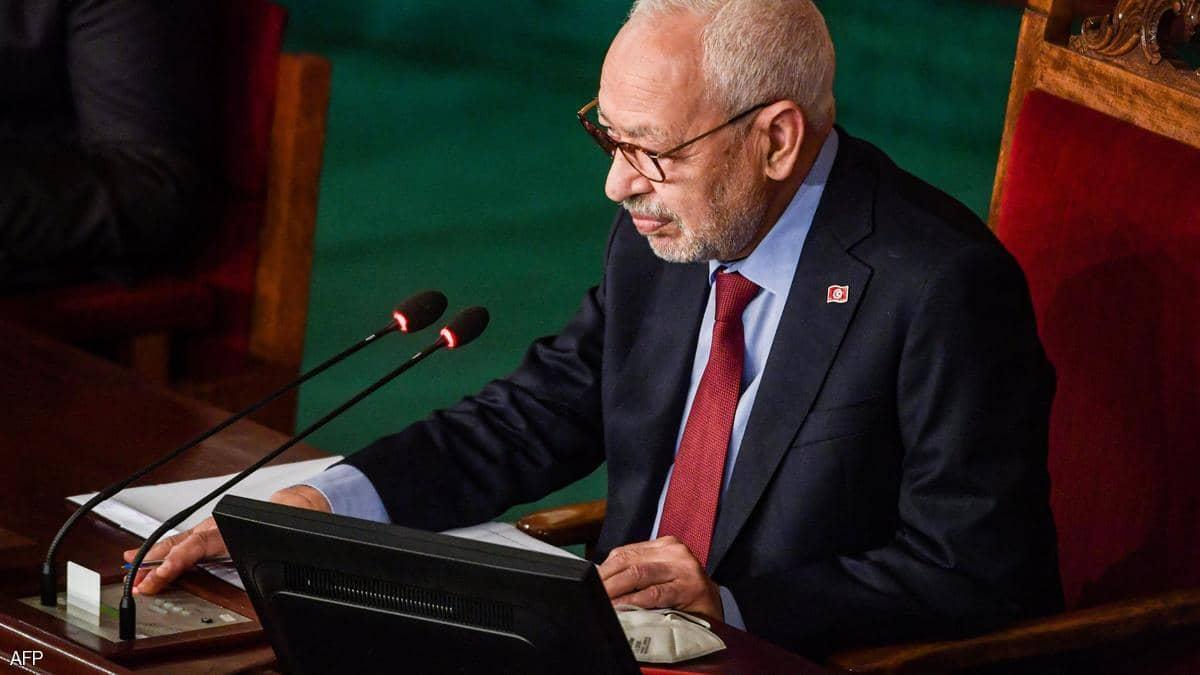 الغنوشي يبرئ حركته الإخوانية.. ويتنصل من أزمات تونس