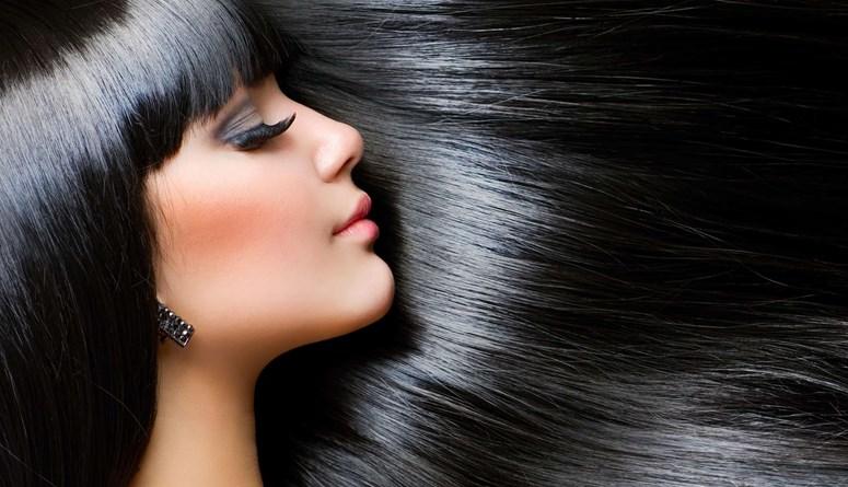 خروع، جوز الهند، زيتون... أيّ زيت نباتي أفضل لشعري؟