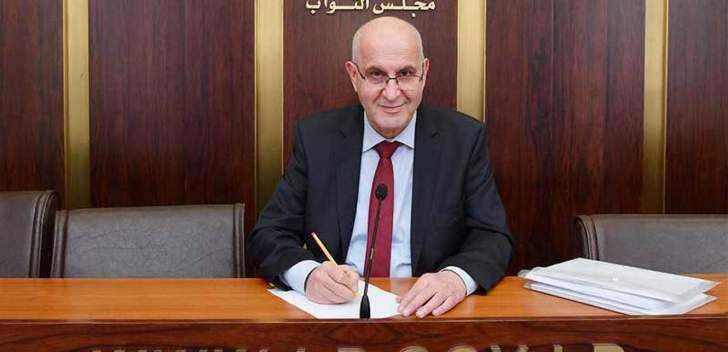 عراجي: ثغرة التلقيح بالقصر الجمهوري وتلقيح عدد من النواب مسؤولية مشتركة نتحمّلها جميعاً