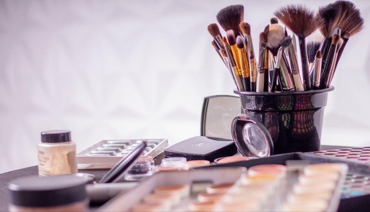 8 نصائح لتنظيف ربيعي فعّال لمجموعة أدوات التجميل الخاصة بكِ