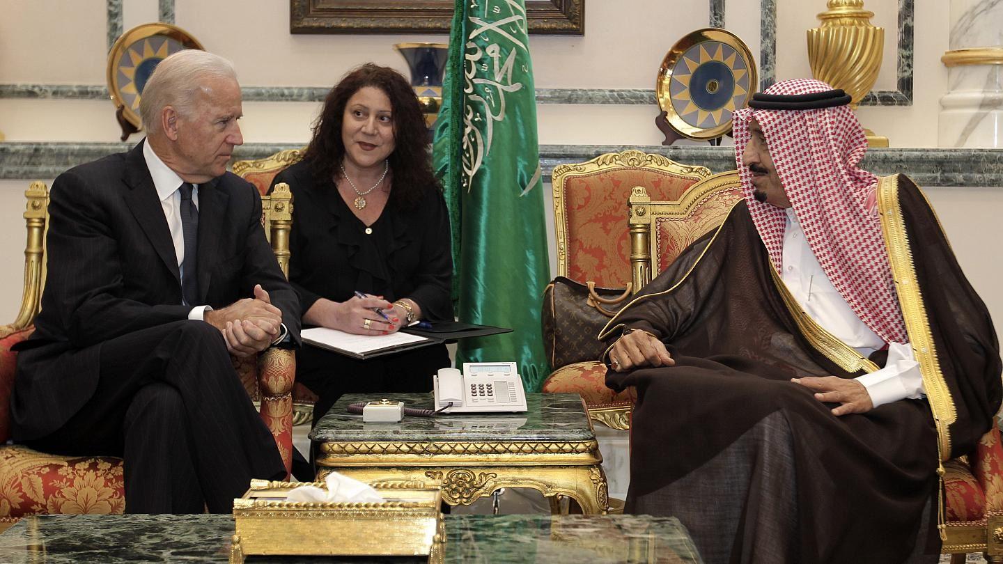 مكالمة هاتفية بين الملك سلمان والرئيس الأميركي