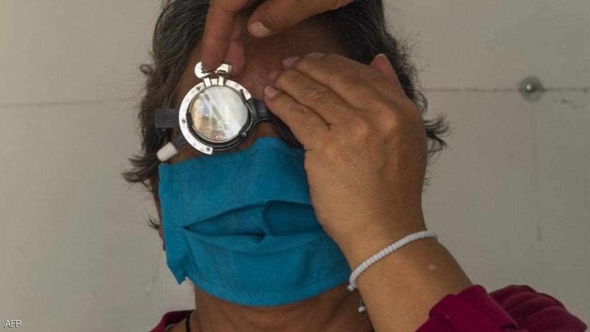 أعراض خطيرة ومنهكة.. الصحة العالمية تحذر من "متلازمة كورونا"