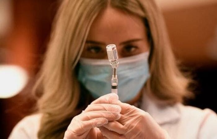 تطعيم 125 ألف شخص بلقاح كورونا بشكل كامل في تورنتو