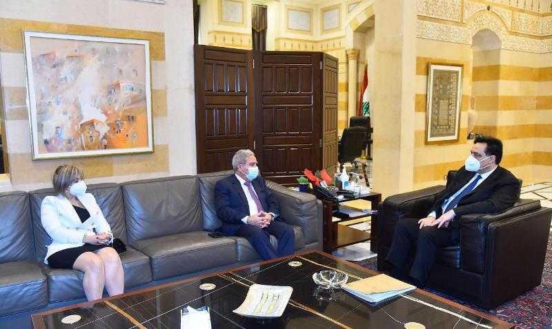 الوضع النقدي وتراجع الدولار بين دياب ووزير المال
