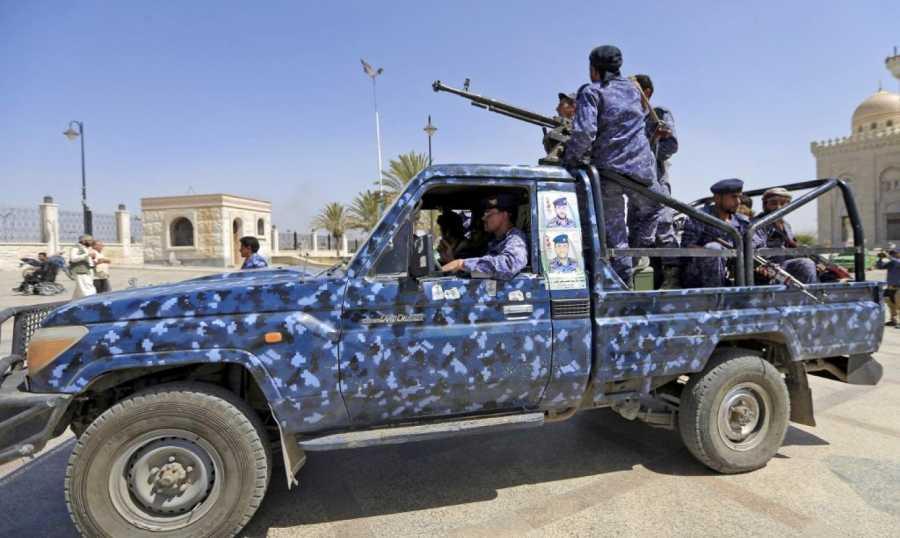 إلى إيران: كفوا عنا أذى العمائم السود فلن تجلب علينا وعليكم سوى أيام سوداء
