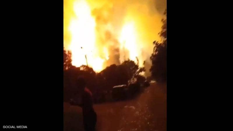 حريق ضخم يلتهم مصفاة نفطية بإندونيسيا