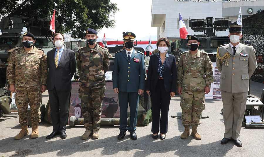الجيش اللبناني يتسلّم هبة مقدمة من الوحدة الفرنسية