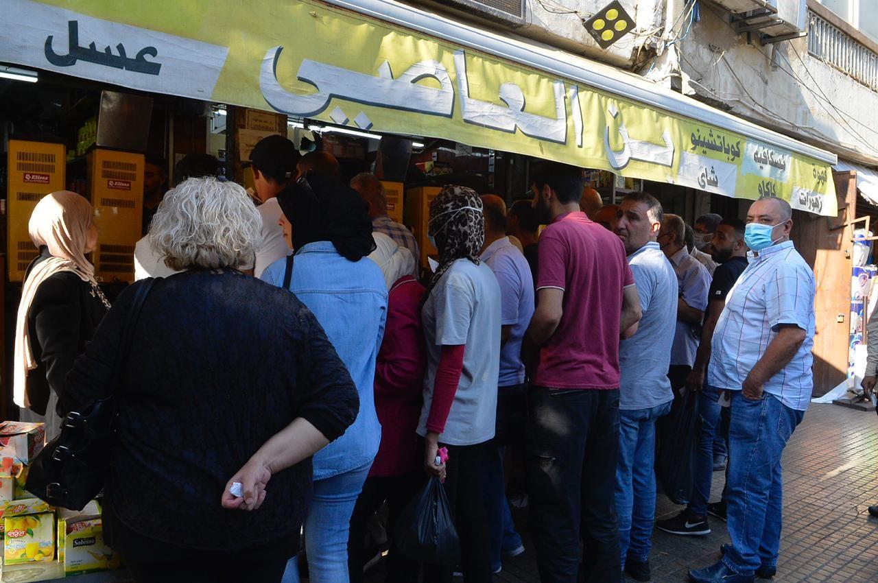 بعد البنزين والدواء والاستشفاء... صار دور طوابير البنّ