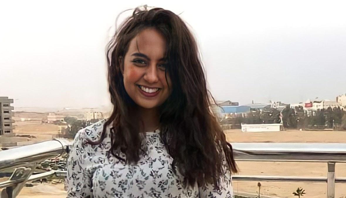أحدهما طلب يدها وآخر غازلها... انتفاضة فنانين مصريين لدعم فتاة الفستان