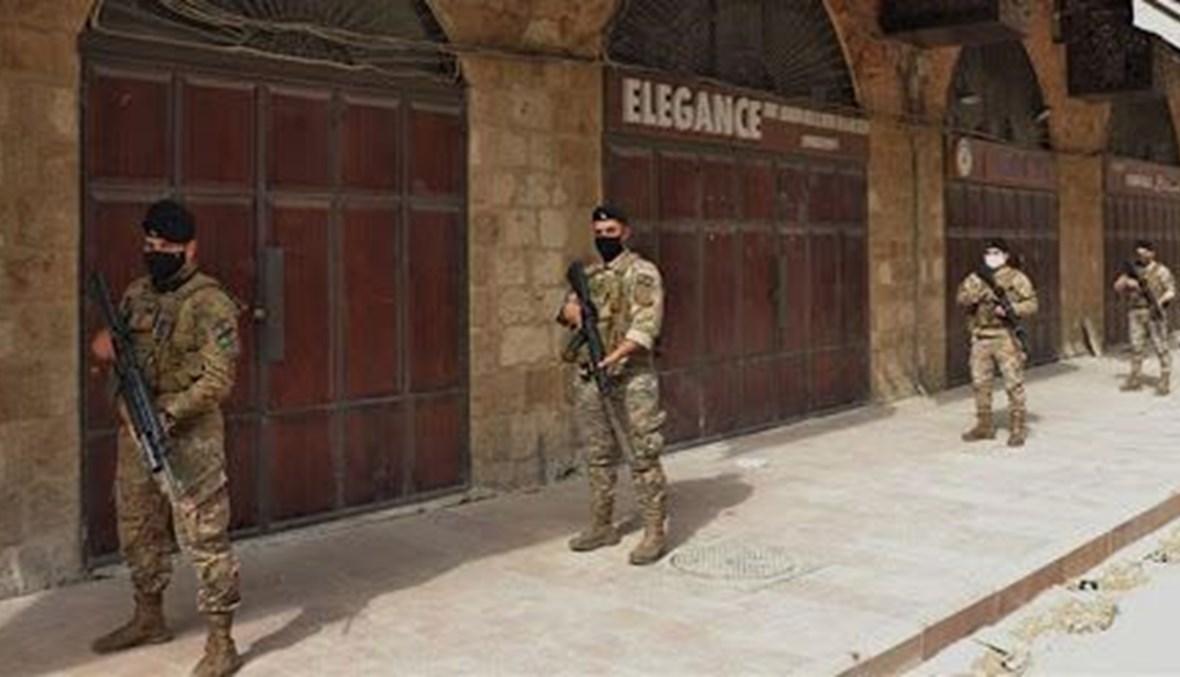 لبنان يواجه خطر انفلات الأمن: مظاهر مسلّحة وسلب وضرب بالسكاكين