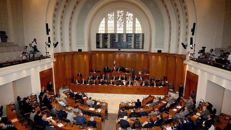 لبنان.. ماذا بعد إقرار قانون البطاقة التمويلية؟