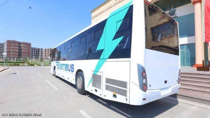 ستدخل الخدمة خلال أشهر.. تصنيع أول حافلة كهربائية مصرية