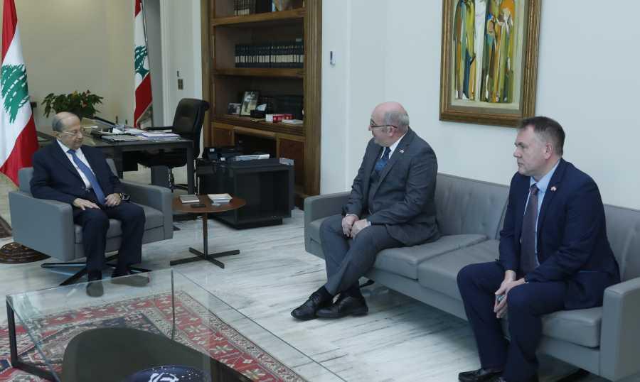 عون يتابع الاجراءات في المطار ويؤكد للبابا: اللبنانيون سيلاقون الحبر الاعظم في دعوته لإنقاذ وطنهم