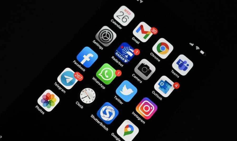 غوغل تزيل تطبيقات "تسرق بيانات حسابك" في فيسبوك