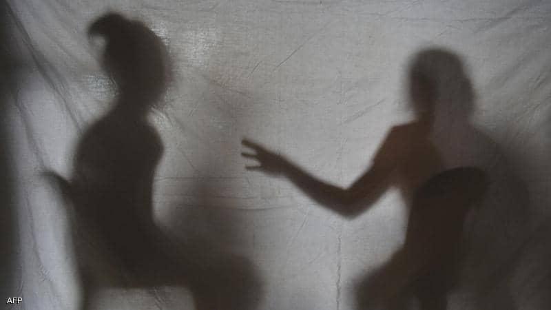 مصر.. كاميرات المراقبة تفضح رجلا "اعتدى على طفلة"
