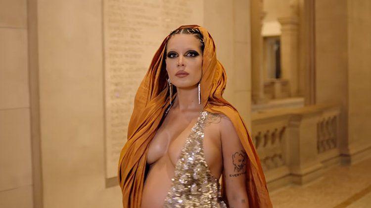 Halsey تكشف تفاصيل ألبومها مرفقاً بصورة مثيرة للجدل: "وسيلتي لاستعادة استقلاليتي"