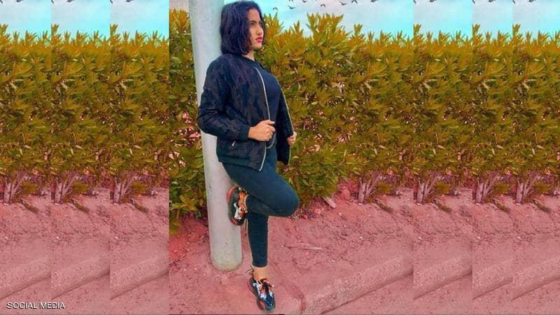 بعد مودة وحنين.. القبض على "فتاة التيك توك" موكا حجازي بمصر