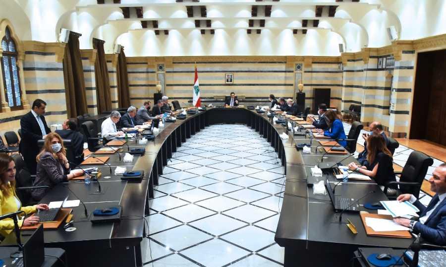 بعد فقدان البديل.. مشاريع جاهزة لإحياء حكومة دياب من البوابة السورية تفسيرات متناقضة لردات الفعل الدولية: هل قادت الحريري الى الإعتذار؟!