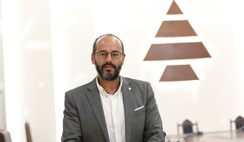سيرج داغر: رجاء ما تكَسرو بالبلد او تيَأسو البدو يبقى.... بدنا نصنع التغيير و لو شو ما كلف!