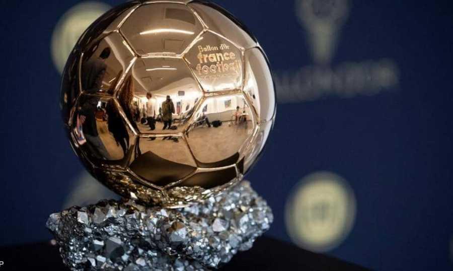 من يحقق جائزة الكرة الذهبية في 2021؟