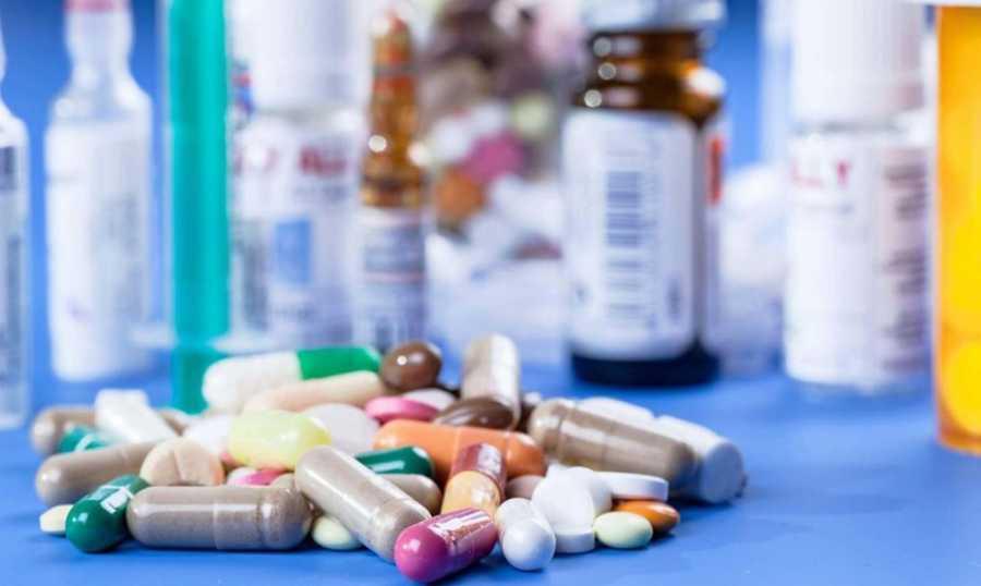 سوريا تبلغ لبنان جهوزيتها لإمداده بحاجاته من الدواء