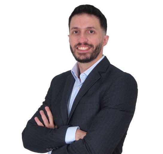 كريستوفر عريضة يتحدّى الأزمة ... ويحتاج دعمكم الآن
