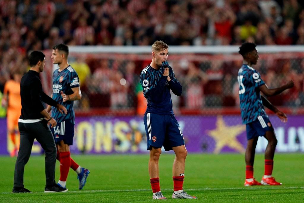 صدمة لأرسنال في افتتاح الدوري الإنكليزي