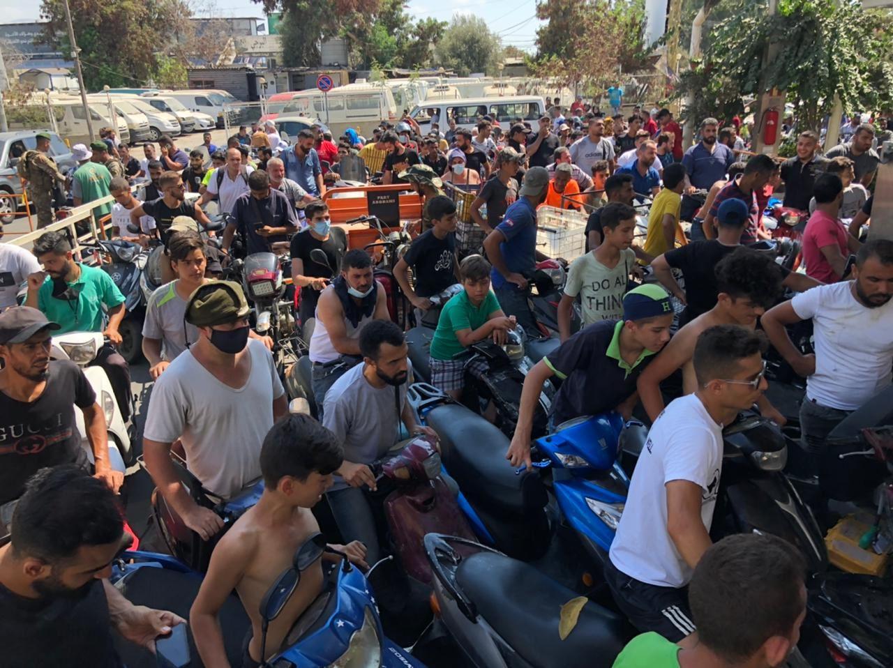 "الاشتراكي" استغرب الهجوم على قرار وقف الدعم: "أزمة المحروقات مفتعلة كرمى للنظام السوري"