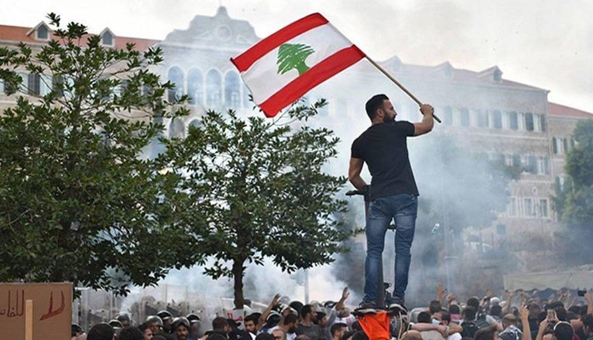 من شرارة واتساب الى كورونا وانفجار ولا حكومة... عامان من الأزمات في لبنان