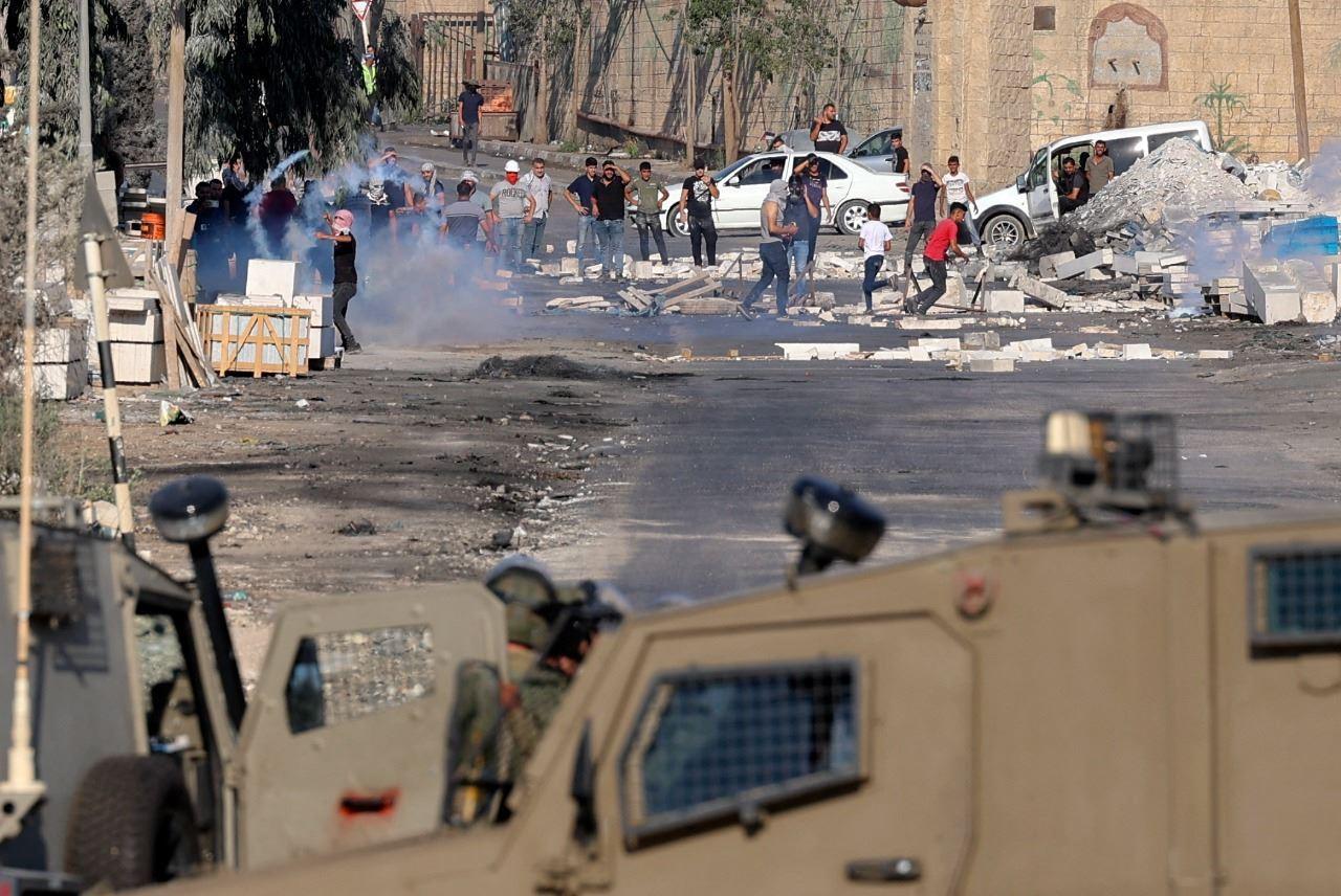 في الضفة الغربية... مقتل 4 فلسطينيين في مواجهات مع الجيش الإسرائيلي