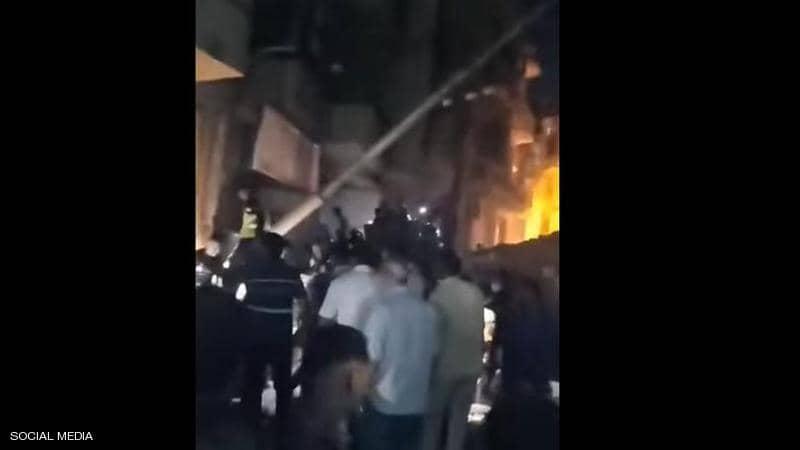 انتشال جثتين من عقار دمنهور المنهار بمصر والبحث جار عن ناجين