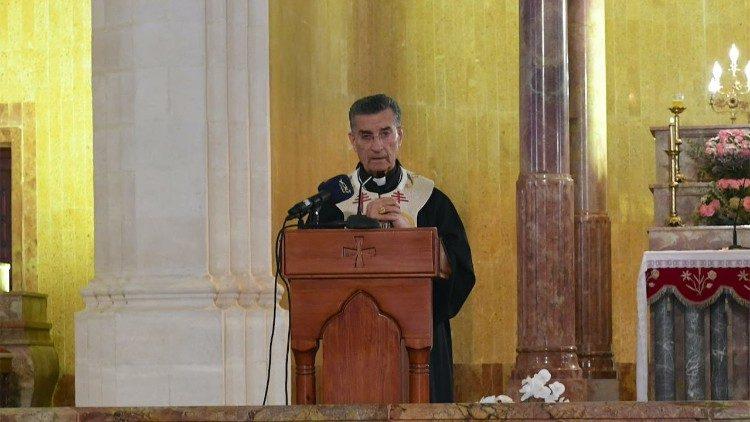 البطريرك الماروني: يا لتعاسة شعب، المسؤولون السياسيون عنه يهملون سماع كلام الله ولا يصغون إلاّ الى مصالحهم